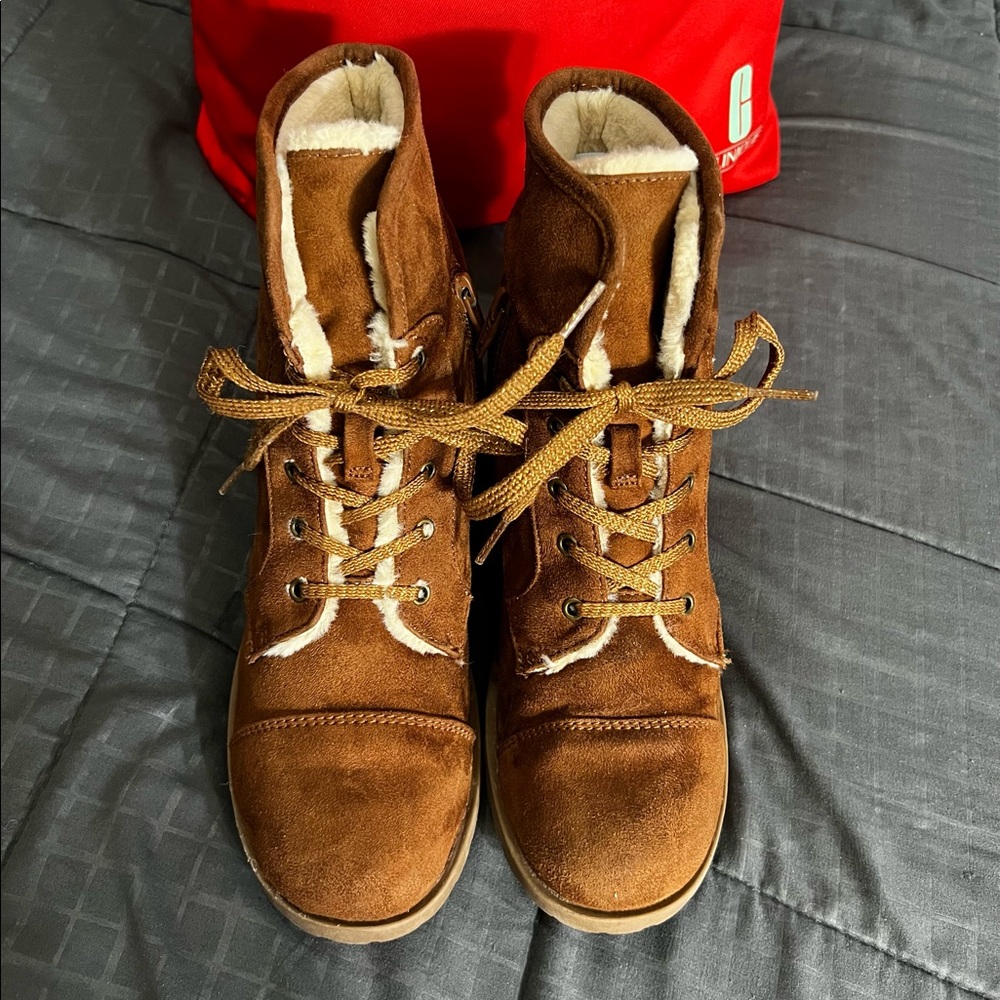 Girls Boots